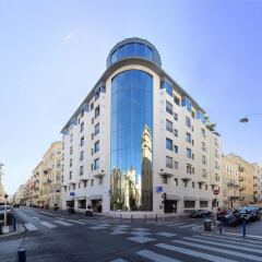 Отель Hôtel Goldstar Resort & Suites парковка