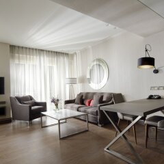 Отель Holiday Suites Афины комната для гостей фото 5