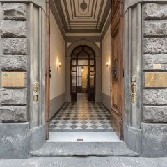 Отель Charming 2bed Apt Overlooking Duomo Италия, Флоренция - отзывы, цены и фото номеров - забронировать отель Charming 2bed Apt Overlooking Duomo онлайн вид на фасад