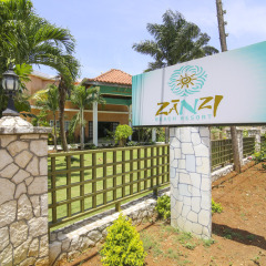 Отель Zanzi Beach Resort фото 3