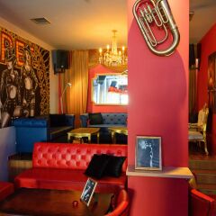 Hotel Lux развлечения