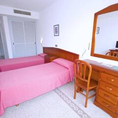 Отель Hostal Residencia Molins Park удобства в номере