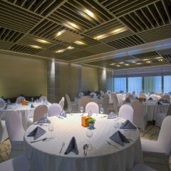 Grayton Hotel Dubai фото 2