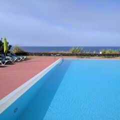 Отель ANC Experience Resort бассейн