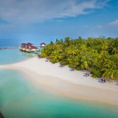 Отель Ellaidhoo Maldives by Cinnamon пляж