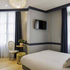 Отель Hôtel de Neuve Le Marais by Happyculture комната для гостей
