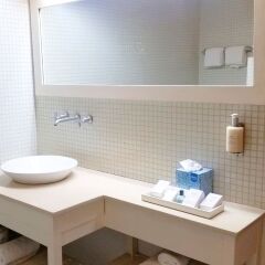Отель Idle Awhile Resort Ямайка, Саванна-Ла-Мар - отзывы, цены и фото номеров - забронировать отель Idle Awhile Resort онлайн ванная