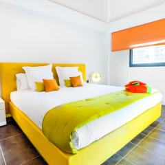 Апартаменты Cosmo Apartments Sants комната для гостей фото 7