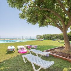 Отель Santa Susanna Skyline Apartment Испания, Санта-Сусанна - отзывы, цены и фото номеров - забронировать отель Santa Susanna Skyline Apartment онлайн бассейн
