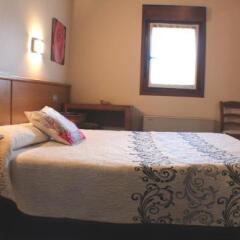 Отель Hostal Oianume Испания, Урньета - отзывы, цены и фото номеров - забронировать отель Hostal Oianume онлайн комната для гостей фото 4