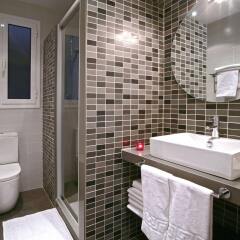 Отель Blanc Guest House Испания, Барселона - отзывы, цены и фото номеров - забронировать отель Blanc Guest House онлайн ванная фото 2