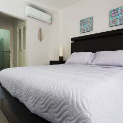 Отель Kingston Luxury Guest Apt at Sullivan комната для гостей фото 3