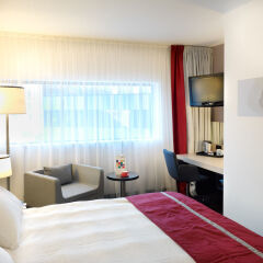Отель Park Inn by Radisson Leuven Бельгия, Лёвен - 1 отзыв об отеле, цены и фото номеров - забронировать отель Park Inn by Radisson Leuven онлайн комната для гостей фото 3