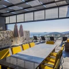Villa Almeria 2 by Akdenizvillam Турция, Калкан - отзывы, цены и фото номеров - забронировать отель Villa Almeria 2 by Akdenizvillam онлайн балкон