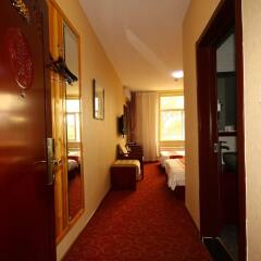 Отель Chinese Culture Holiday Hotel Китай, Пекин - 1 отзыв об отеле, цены и фото номеров - забронировать отель Chinese Culture Holiday Hotel онлайн интерьер отеля