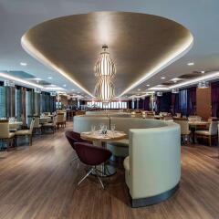 Отель DoubleTree by Hilton Istanbul Topkapi гостиничный бар