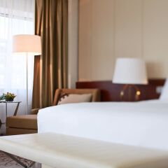 Renaissance Minsk Hotel комната для гостей фото 3
