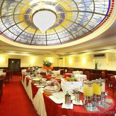 Отель Starhotels Majestic