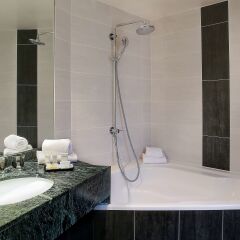 Отель Best Western Plus Opera Batignolles ванная фото 2
