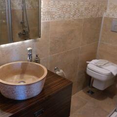 Mytra Hotel ванная