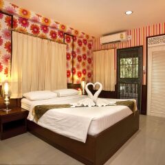 Отель Zen Rooms Ladkrabang 48 Бангкок сейф в номере