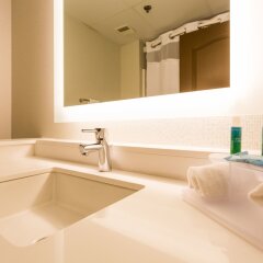 Holiday Inn Express Hotel & Suites Reading ванная