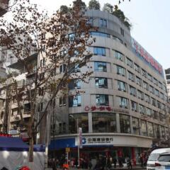 Отель 7 Days Inn (Chongqing Wanzhou Gaosuntang Chongbai) городской автобус