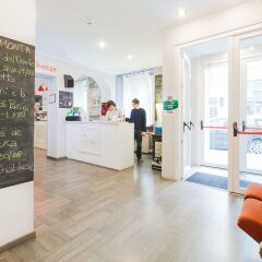 Отель Tomato Backpackers Hotel Италия, Турин - отзывы, цены и фото номеров - забронировать отель Tomato Backpackers Hotel онлайн интерьер отеля фото 2