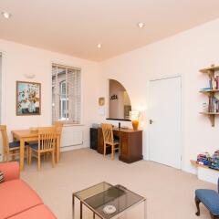 Отель Veeve 1 Bed Flat On Rosslyn Hill Hampstead комната для гостей фото 2