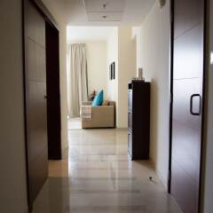 Отель HiGuests Vacation Homes - StandPoint интерьер отеля