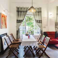 Отель Old Well Homestay балкон