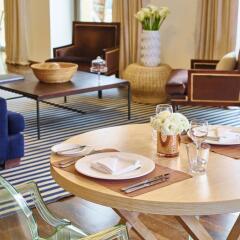 Отель Vouliagmeni Suites Греция, Афины - 1 отзыв об отеле, цены и фото номеров - забронировать отель Vouliagmeni Suites онлайн питание фото 2