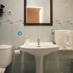 Отель Hostal Armesto ванная