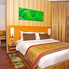Al Khoory Executive Hotel сейф в номере