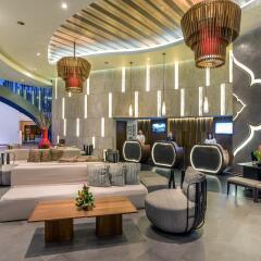 Отель Novotel Phuket Karon Beach Resort and Spa интерьер отеля