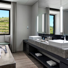 Отель Six Senses Douro Valley Португалия, Ламего - отзывы, цены и фото номеров - забронировать отель Six Senses Douro Valley онлайн ванная