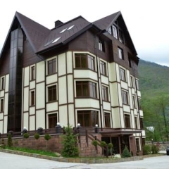 Гостиница Villa Avgusta в Красной Поляне отзывы, цены и фото номеров - забронировать гостиницу Villa Avgusta онлайн Красная Поляна вид на фасад