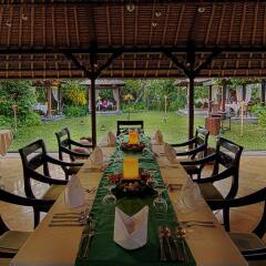 Отель The Pavilions Bali фитнесс-зал фото 2