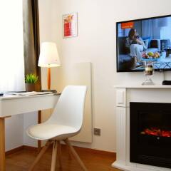 Отель Dom Hotel Am Römerbrunnen Германия, Кёльн - 1 отзыв об отеле, цены и фото номеров - забронировать отель Dom Hotel Am Römerbrunnen онлайн удобства в номере фото 2