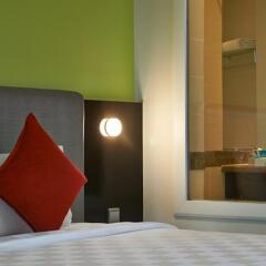 Отель Novotel Kuala Lumpur City Centre Малайзия, Куала-Лумпур - отзывы, цены и фото номеров - забронировать отель Novotel Kuala Lumpur City Centre онлайн сейф в номере