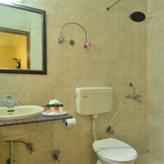 Hotel Persona International in New Delhi, India from 27$, photos, reviews - zenhotels.com bathroom