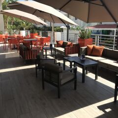 Отель Ducassi Suites Rooftop Pool Beach Club & Spa питание