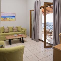 Отель Fiorella Sea View комната для гостей фото 4