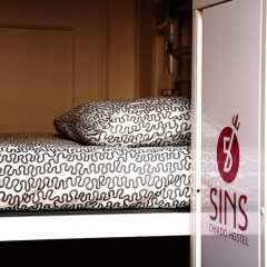 5 Sins Chiado Hostel интерьер отеля фото 3