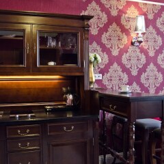 Отель SleepWalker Boutique Suites гостиничный бар фото 2