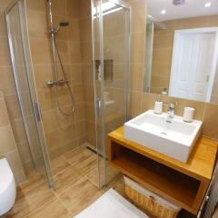 Апартаменты City Center 1 Bedroom Apartment Прага ванная