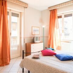 Отель Bright Apartment Италия, Рим - отзывы, цены и фото номеров - забронировать отель Bright Apartment онлайн комната для гостей фото 3