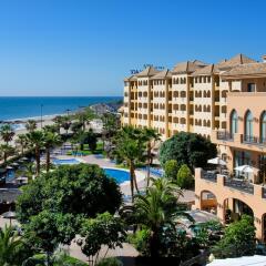 Отель IPV Palace & Spa Испания, Фуэнхирола - 2 отзыва об отеле, цены и фото номеров - забронировать отель IPV Palace & Spa онлайн пляж фото 2