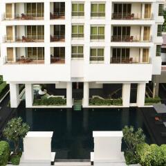 Отель Grande Centre Point Hotel Ploenchit Таиланд, Бангкок - 3 отзыва об отеле, цены и фото номеров - забронировать отель Grande Centre Point Hotel Ploenchit онлайн бассейн фото 3