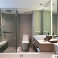 Отель Phuket Marriott Resort & Spa, Merlin Beach ванная